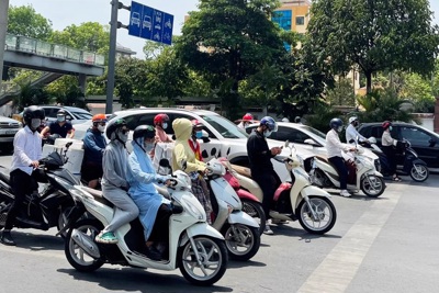 Dự báo thời tiết ngày 4/6: Hà Nội nắng trên 38 độ trước khi mưa rào