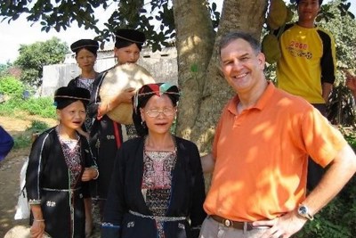 Bác sĩ người Mỹ và tình yêu văn hoá Việt Nam