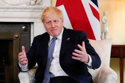 Thủ tướng Anh nói gì sau cuộc bỏ phiếu tín nhiệm "sống còn"?