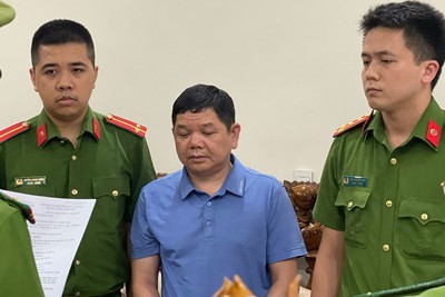 Bắt trưởng khoa Dược Bệnh viện Đa khoa tỉnh Sơn La liên quan vụ Việt Á