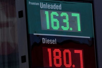 Anh yêu cầu điều tra thị trường nhiên liệu giữa “cơn sốt” giá năng lượng