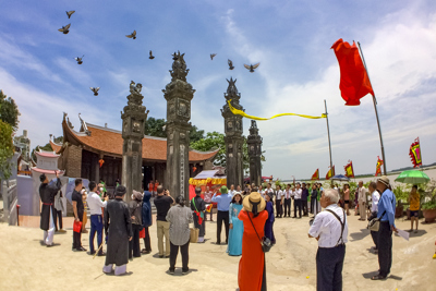 Về Thụy Phương dự hội làng Chèm