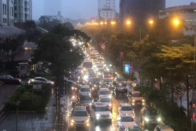 Dự báo thời tiết ngày 18/6: Hà Nội ngày nắng gay gắt, chiều tối mưa rào