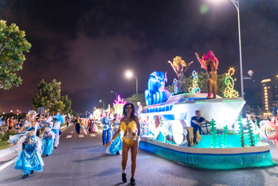 Rực rỡ sắc màu Carnival đường phố tại Đà Nẵng 
