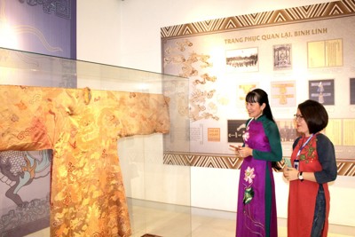 Khai mạc triển lãm "Chế độ Y quan triều Nguyễn"