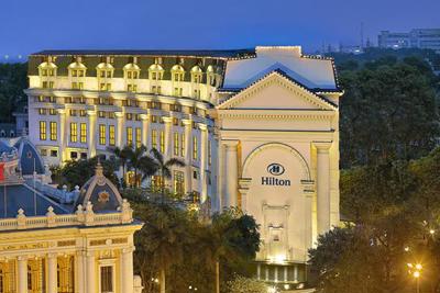 BRG cùng Hilton thảo luận phương án nâng cấp khách sạn Hilton Hà Nội Opera