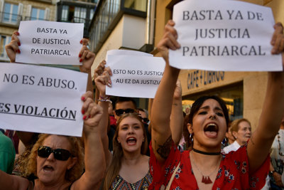 Tây Ban Nha siết chặt luật về tội phạm tình dục