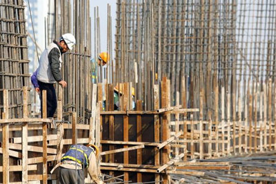 Bộ Xây dựng đề xuất bổ sung 27 công việc nặng nhọc ngành xây dựng