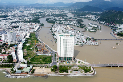 Gần 8.000 tỷ đồng "rót" vào thị trường bất động sản Khánh Hòa