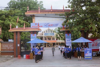 Quảng Bình: Một thí sinh dự thi THPT Quốc gia phải nhập viện cấp cứu