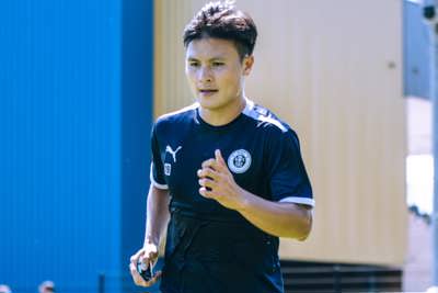 Quang Hải ghi bàn và kiến tạo trong trận đấu đầu tiên cho Pau FC