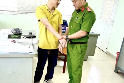 Bình Thuận: Lừa “chạy việc” 1 tỷ đồng, cựu cán bộ công an bị bắt 