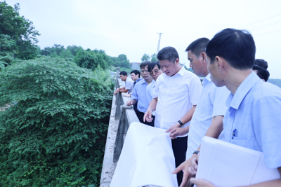 Phó Chủ tịch UBND TP Nguyễn Mạnh Quyền: Đẩy nhanh tiến độ dự án sông Tích