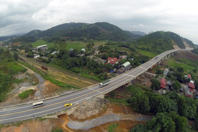 Thanh khoản tỷ đô trở lại, chọn nhóm ngành nào “xuống tiền”?