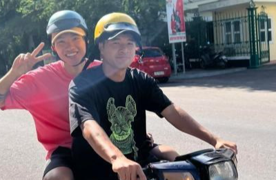 Dân mạng soi lỗi vi phạm luật giao thông của Đoàn Văn Hậu, Hà Đức Chinh