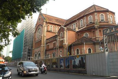 Nhà thờ Đức Bà ở TP Hồ Chí Minh trùng tu kéo dài đến năm 2027