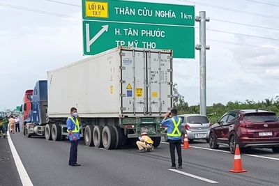 Tai nạn giao thông hôm nay (10/8): Xe tải tông xe máy, một người tử vong