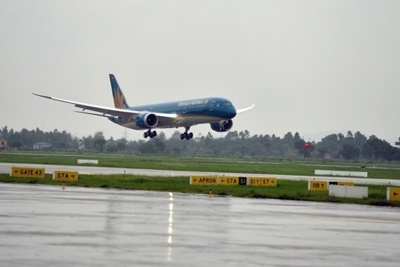 Các hãng bay hủy chuyến, điều chỉnh kế hoạch bay do ảnh hưởng của mưa bão