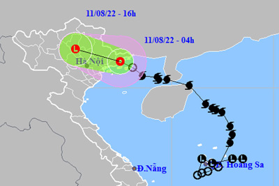 Áp thấp nhiệt đới đổ bộ vào Quảng Ninh - Hải Phòng, Hà Nội mưa lớn