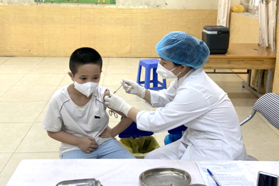 Tin y tế ngày 22/9: Đã có 16.546.186 mũi tiêm vaccine cho trẻ từ 5-11 tuổi