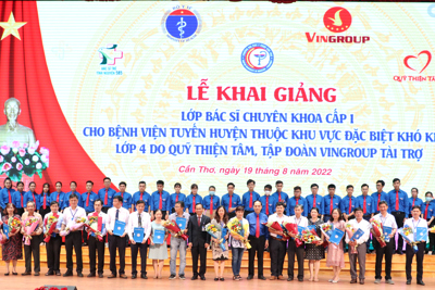 Khai giảng lớp bác sĩ trẻ tình nguyện về vùng khó khăn 