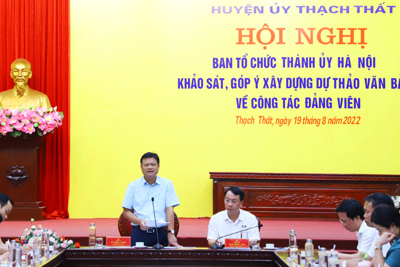 Ban Tổ chức Thành ủy lấy góp ý vào dự thảo về công tác đảng viên