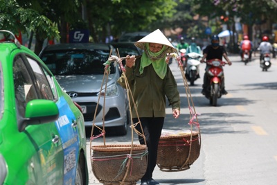 Dự báo thời tiết ngày 31/8: Hà Nội vẫn nắng nóng gay gắt, mưa vài nơi