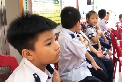 Quảng Ngãi: Tập trung tiêm vaccine phòng Covid-19 cho học sinh 