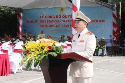 Thiếu tướng Nguyễn Hồng Ky làm Trung đoàn trưởng Trung đoàn CSCĐ dự bị chiến đấu