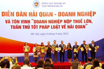 9 doanh nghiệp nộp thuế lớn được ngành Hải quan tôn vinh