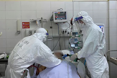 Tin tức 12/10: Thêm gần 1.200 F0 mới, 1 bệnh nhân ở Hà Nội tử vong