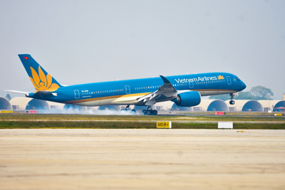 Dính nguy cơ rời sàn, cổ phiếu “ông lớn” hàng không Vietnam Airlines bị bán tháo