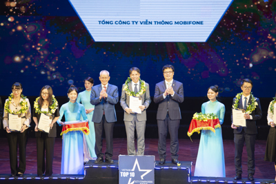 MobiFone nhận “mưa giải thưởng” tại Lễ vinh danh Top 10 Doanh nghiệp CNTT Việt Nam