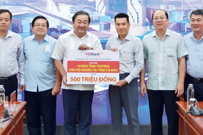 HDBank tiếp tục trao tặng 10 căn nhà tình thương cho tỉnh Cà Mau