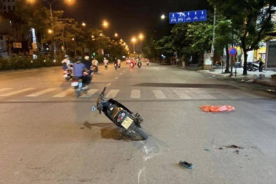 Tìm nhân chứng vụ tai nạn khiến một người tử vong ở đường Thụy Khuê