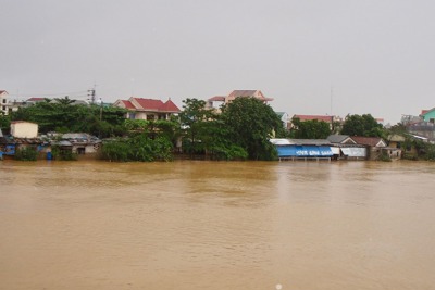 Không khí lạnh gây nguy cơ mưa lũ, ngập lụt, sạt lở đất tại Trung Bộ