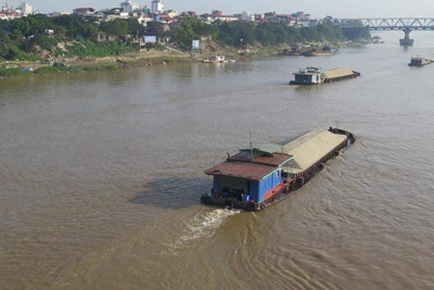 16 điểm tiềm ẩn tai nạn giao thông đường thủy trên sông Hồng, sông Lô