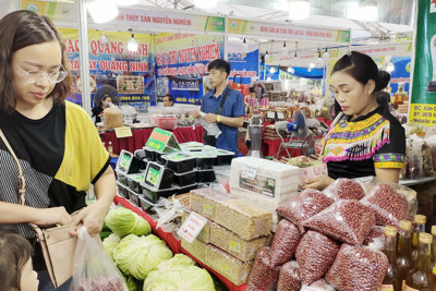 Cách làm nào để thương mại miền núi phát triển?