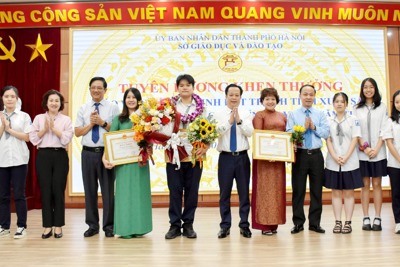 Hà Nội khen thưởng Á quân Đường lên đỉnh Olympia 2022 Vũ Nguyên Sơn