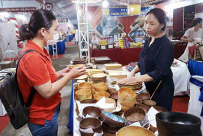 Khai mạc Triển lãm sản phẩm, mẫu thiết kế hàng thủ công mỹ nghệ mới