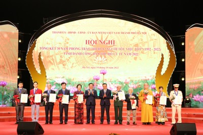 TP Hà Nội vinh danh 10 công dân Thủ đô ưu tú năm 2022