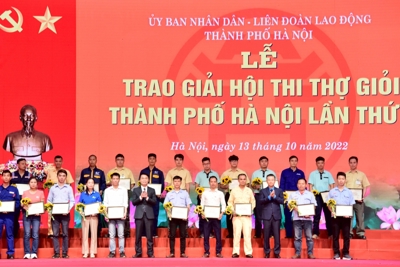 Hà Nội: Tôn vinh doanh nghiệp, chủ tịch công đoàn tiêu biểu vì người lao động