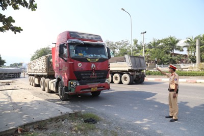 Xử lý dứt điểm hư hỏng đường Hồ Chí Minh