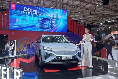 Ấn tượng loạt xe mới, sang trọng tại triển lãm ô tô Việt Nam 2022