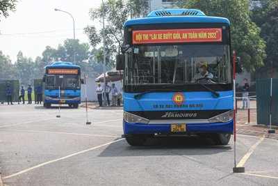 Hà Nội: Tổ chức cuộc thi lái xe buýt giỏi, an toàn