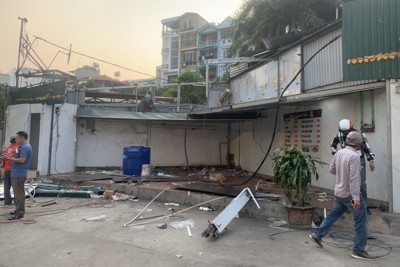 Vận động người dân tháo dỡ công trình vi phạm ở phường Xuân La