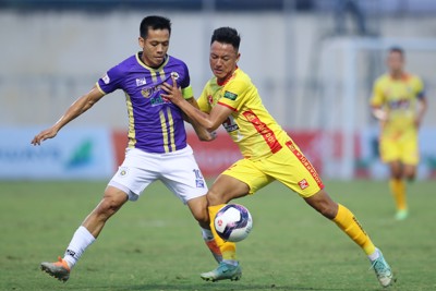 Vòng 23 V-League 2022: HAGL thắng để trụ hạng, Hà Nội FC hòa Thanh Hoá