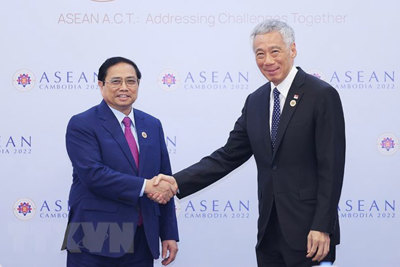 Thủ tướng Phạm Minh Chính gặp lãnh đạo Singapore và Australia