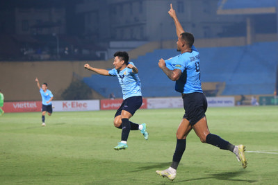 V-League 2022 hạ màn: Hồng Lĩnh Hà Tĩnh tự cứu mình, Sài Gòn xuống hạng