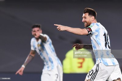 Lịch thi đấu World Cup 2022 ngày 22/11: Chờ Messi và Lewandowski tỏa sáng